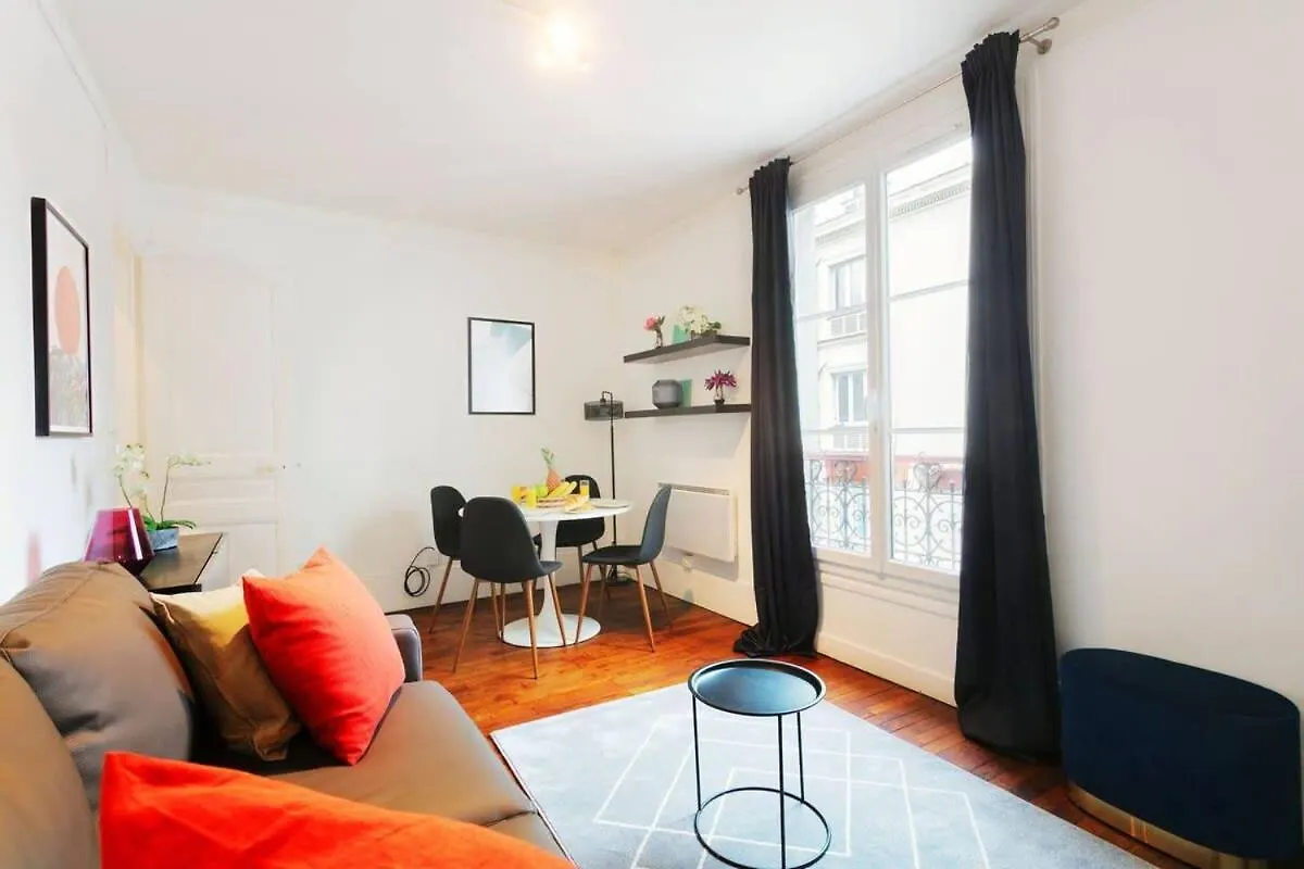 Bastille 1Br Cozy Appartement Parijs