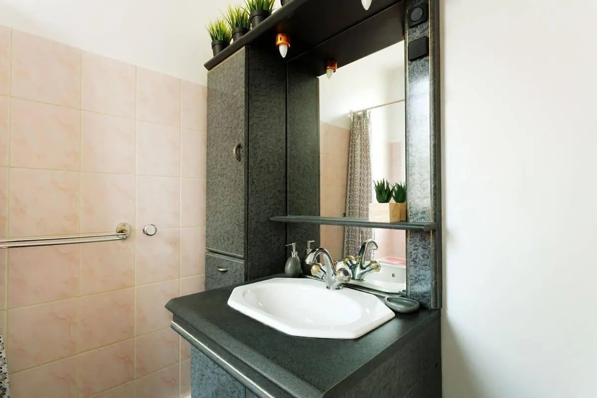 Bastille 1Br Cozy Apartment Paris France